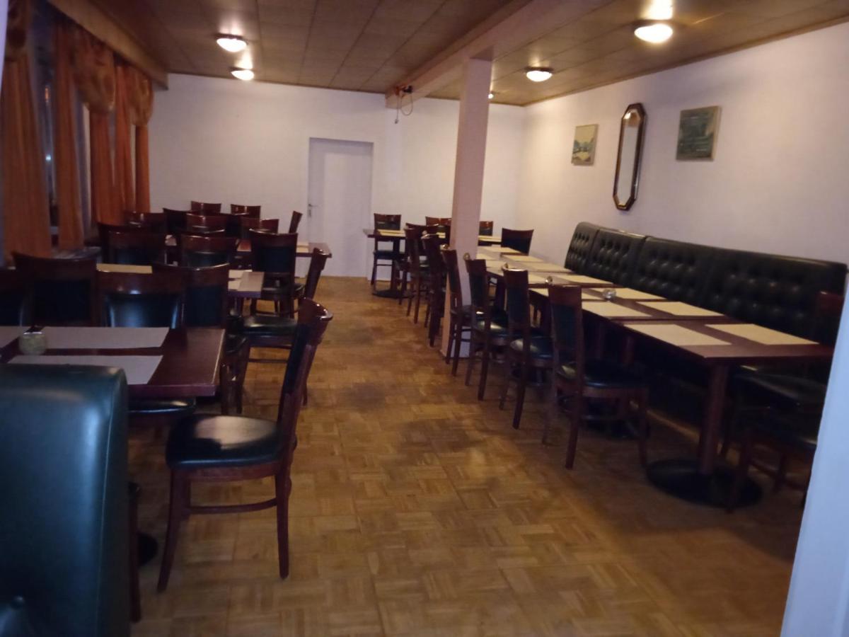 Hotel & Restaurant Zum Adlersberg Schleusingen Dış mekan fotoğraf