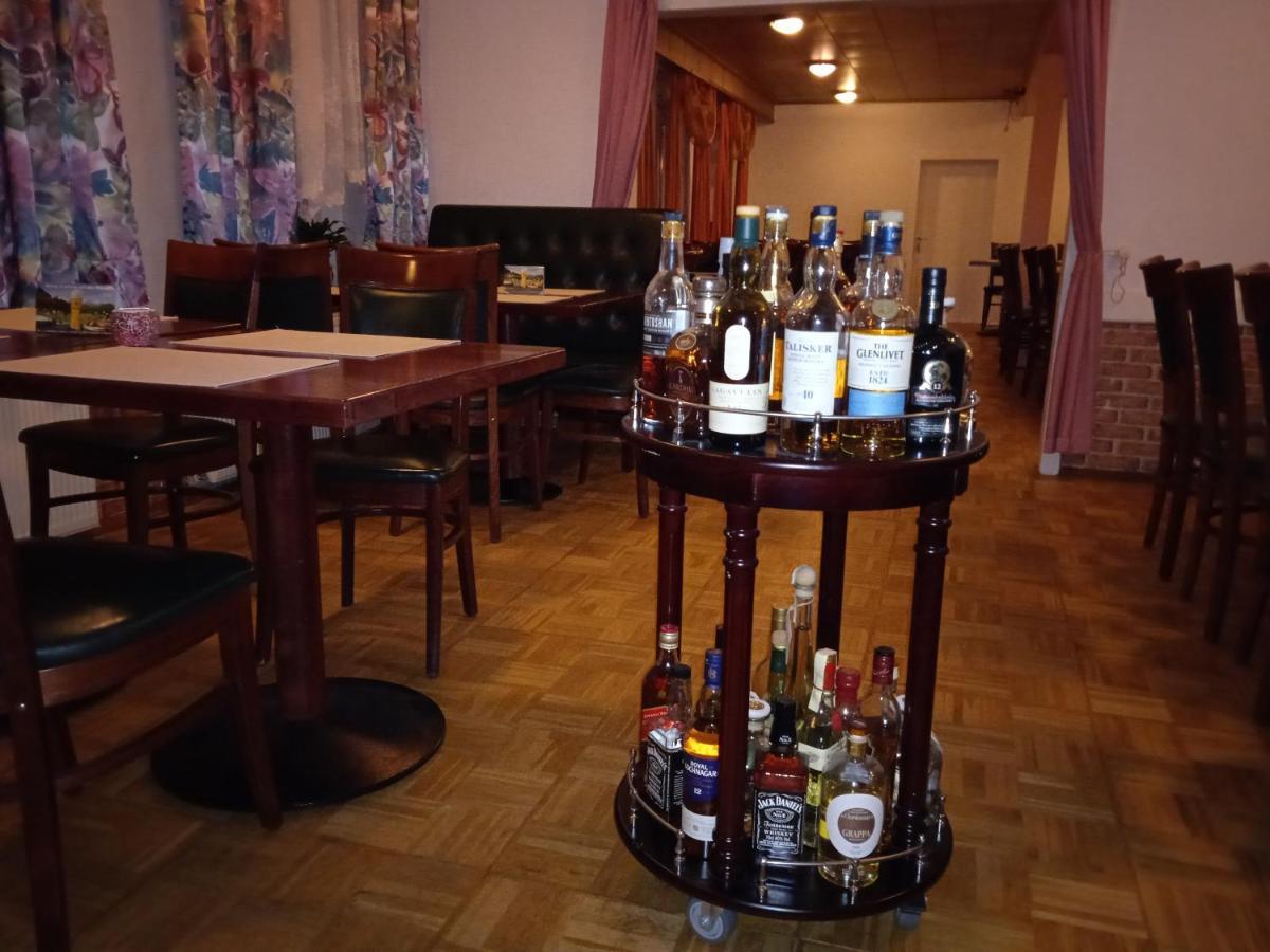 Hotel & Restaurant Zum Adlersberg Schleusingen Dış mekan fotoğraf
