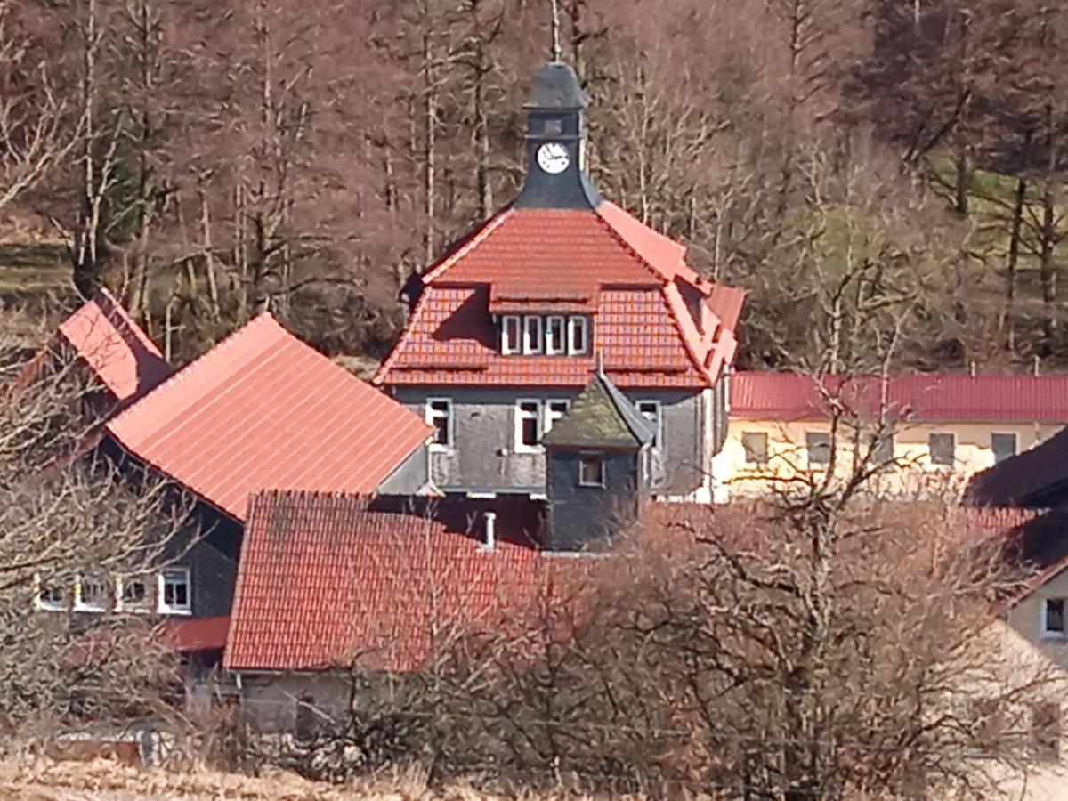 Hotel & Restaurant Zum Adlersberg Schleusingen Dış mekan fotoğraf